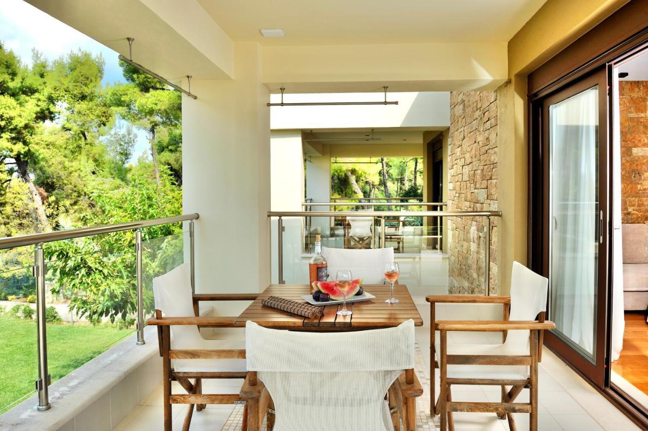 Sani Polyastron Hotel & Spa Bagian luar foto
