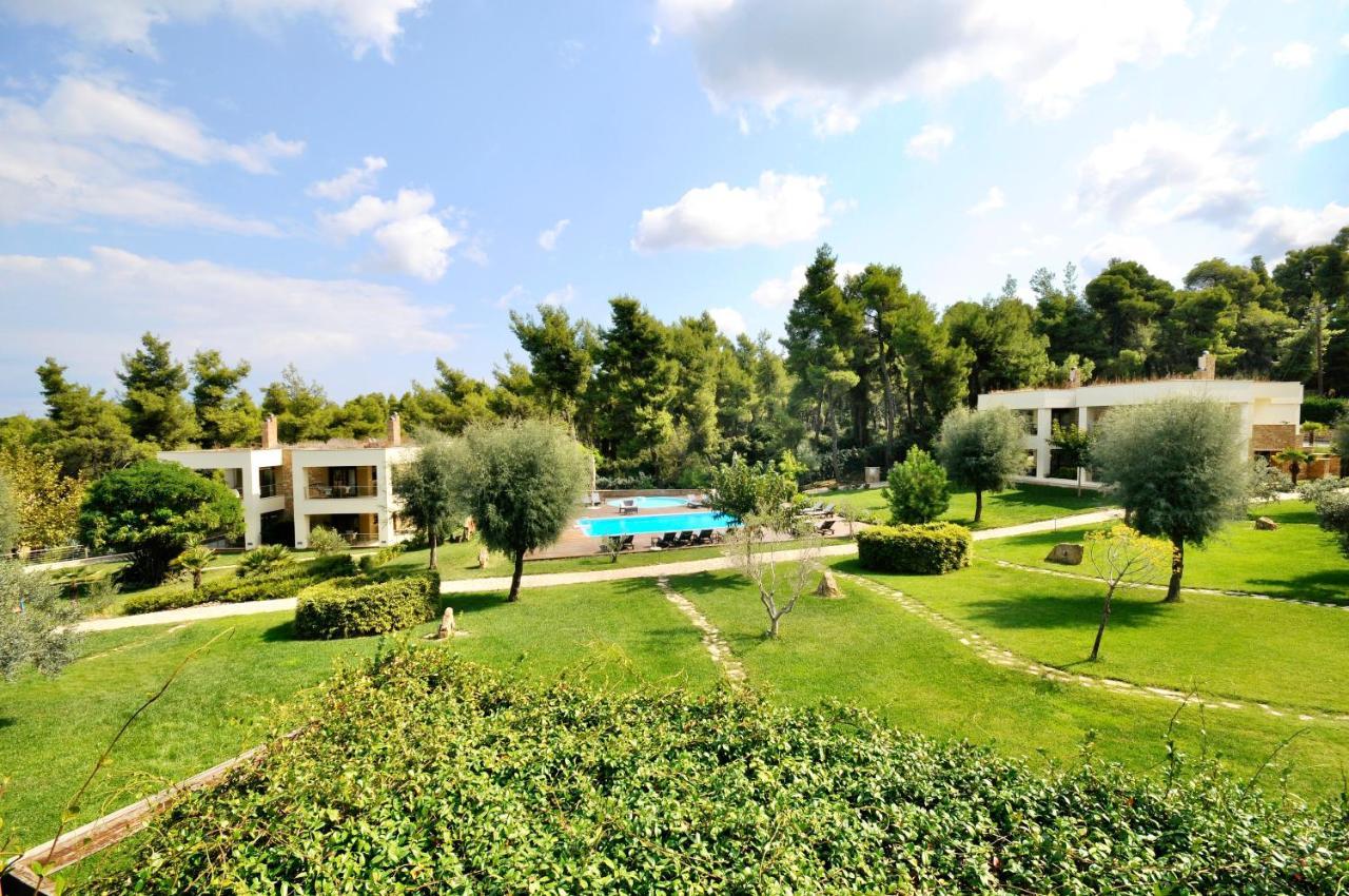 Sani Polyastron Hotel & Spa Bagian luar foto