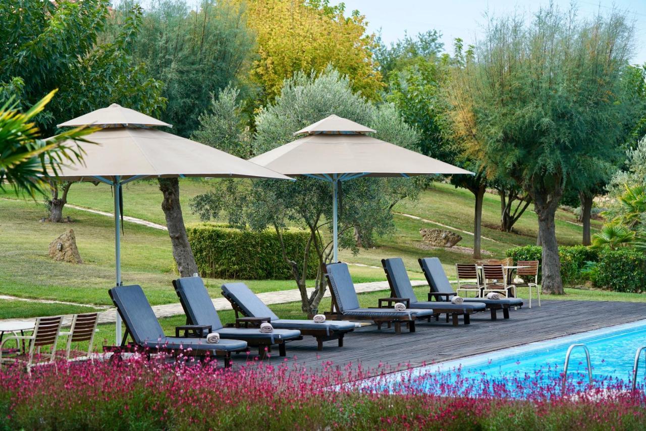 Sani Polyastron Hotel & Spa Bagian luar foto