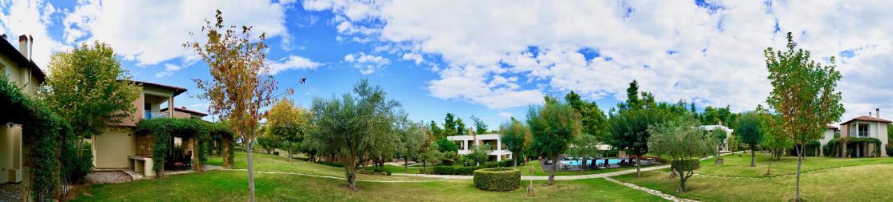 Sani Polyastron Hotel & Spa Bagian luar foto