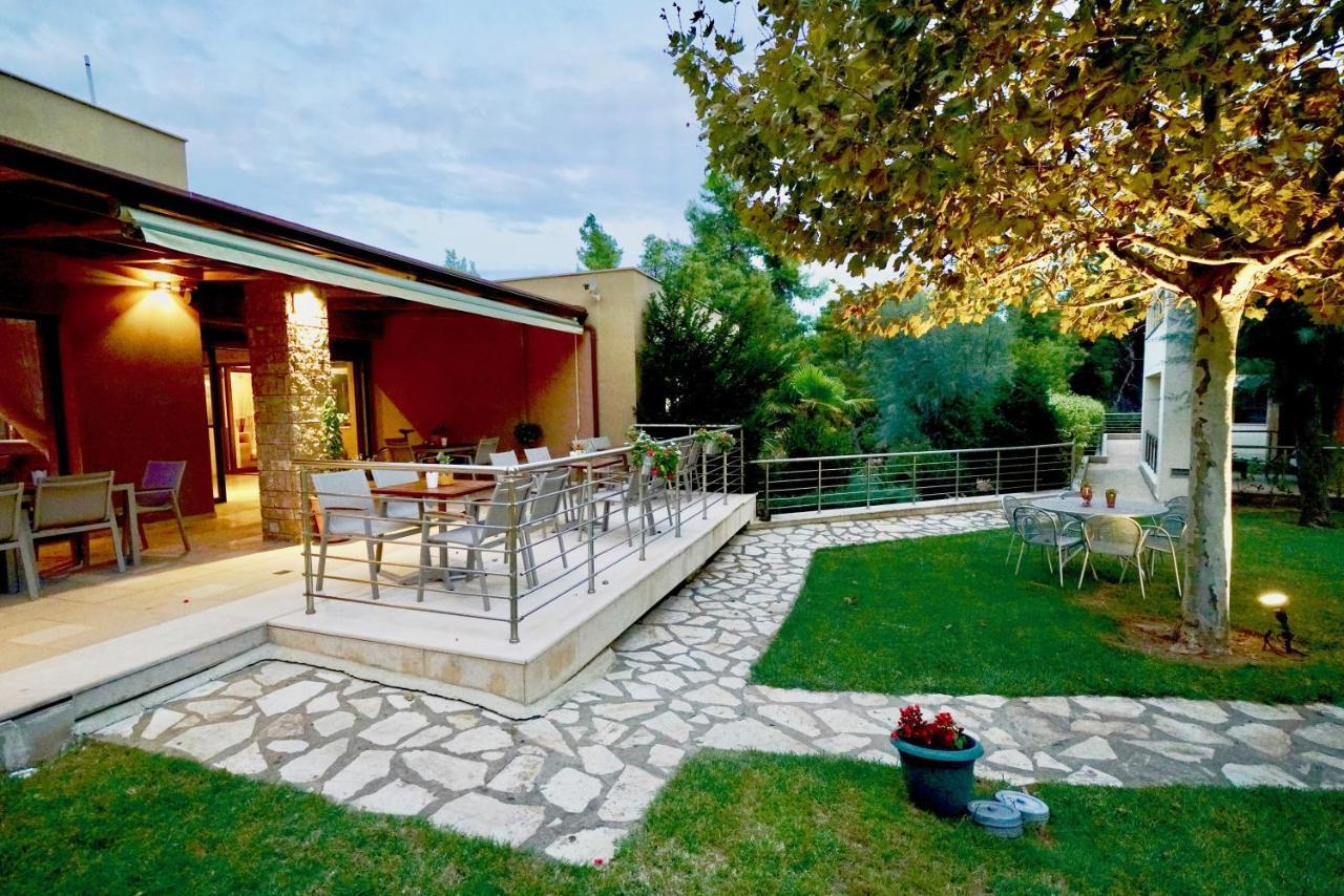 Sani Polyastron Hotel & Spa Bagian luar foto