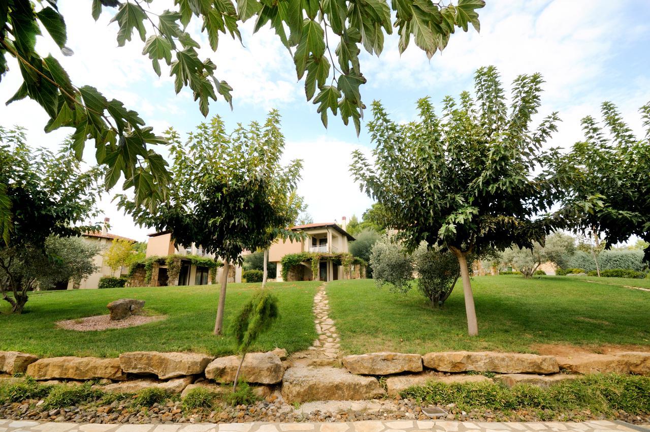 Sani Polyastron Hotel & Spa Bagian luar foto