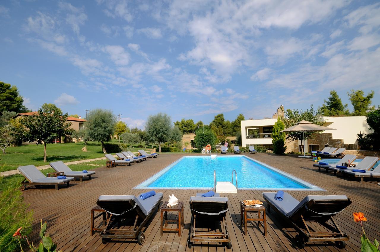 Sani Polyastron Hotel & Spa Bagian luar foto